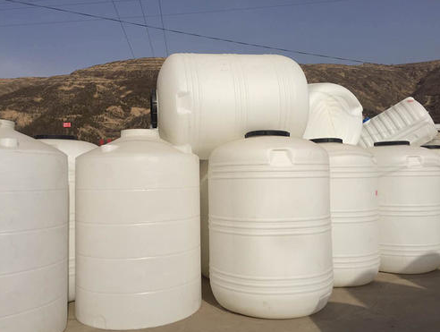 圆形高台塑料大桶 圆形高台塑料大桶