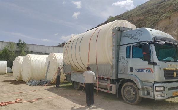 高台立式运输桶装车中