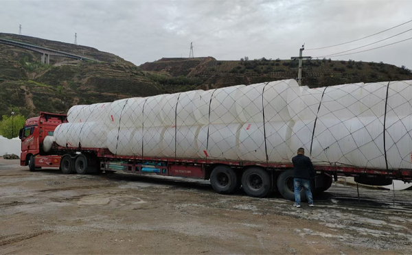 高台PE吨桶交付中