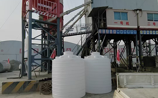 高台立式运输桶交付案例|全新PE材质 · 多行业适配 · 批量稳定供应 高台立式运输桶交付案例|全新PE材质 · 多行业适配 · 批量稳定供应