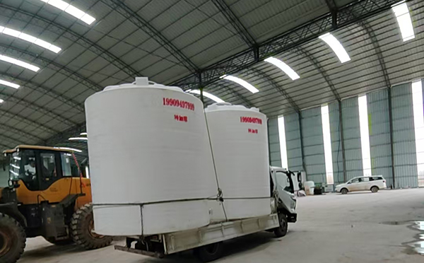 特加厚高台塑料大桶装车运输交付实录